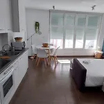 Albatros Apartment *