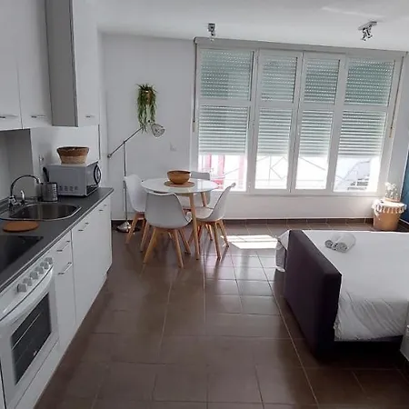 Albatros Apartment *