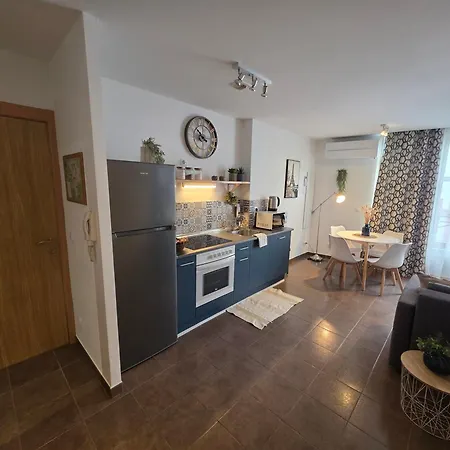 Albatros Apartment *